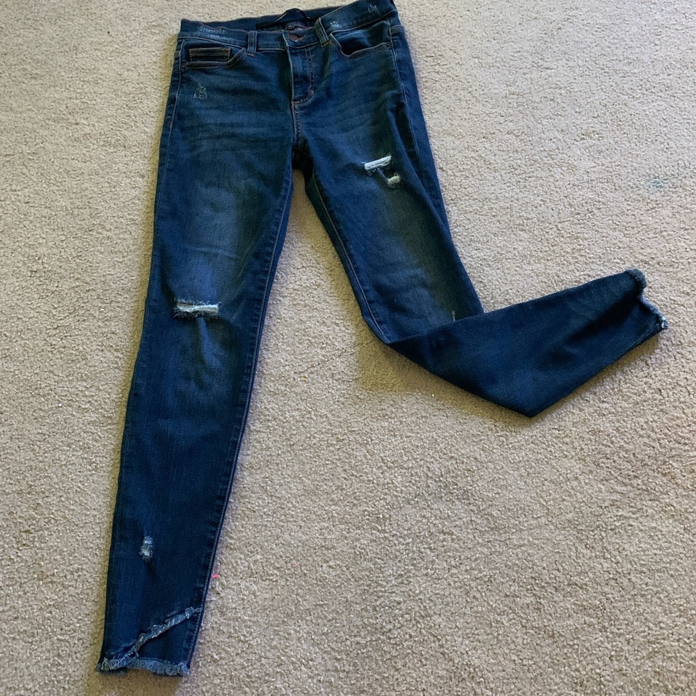 Woman’s ripped Harper jeans